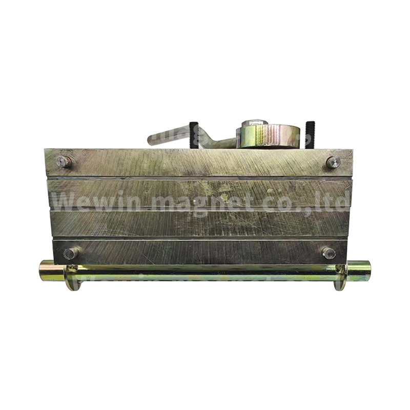 Shuttering Magnet with Handle